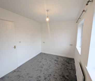 2 bedroom semi-detached house to rent - Photo 4