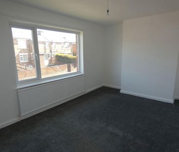 3 bed terrace to rent in DH5 - Photo 2