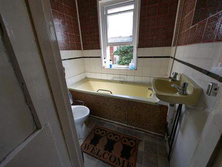 8 bedroom house share to rent - Photo 2