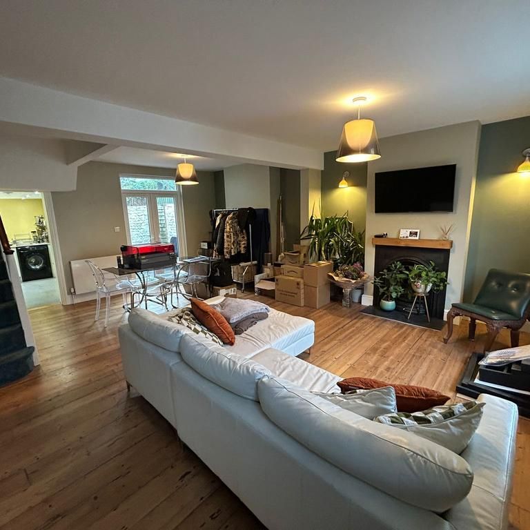 2 bedroom terraced house to rent - Photo 1