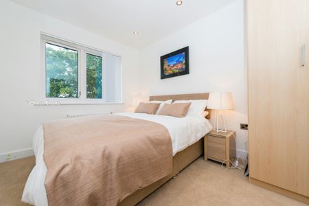 3 bedroom terraced house to rent - Photo 2