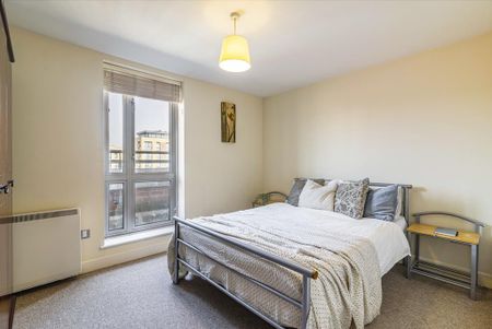 1 bedroom flat to rent - Photo 4