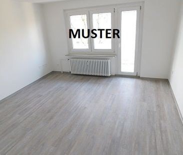 Einzugsbereit neu renvoiert mit Balkon und ordentlich Platz für ein... - Foto 5