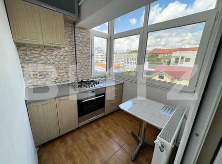 Apartament de 3 camere, decomandat, zona1 Mai, Ciuperca - Photo 4