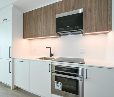 For Lease - 689 The Queensway Drive Unit# 420, Toronto, Ontario - Photo 2