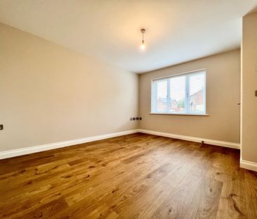 3 bedroom semi-detached house to rent - Photo 5