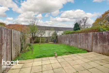 2 bedroom terraced house to rent - Photo 4