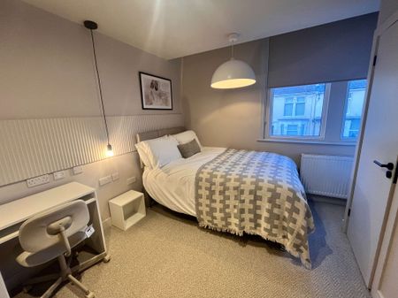 De luxe co-living for the working professional Room6 - Photo 5