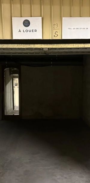 Garage à louer Proche centre de Cannes - Photo 1