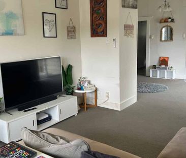 WAITARA - THREE BEDROOMS - Photo 4