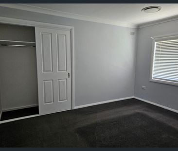 NEAT AND TIDY FAMILY HOME - Photo 2