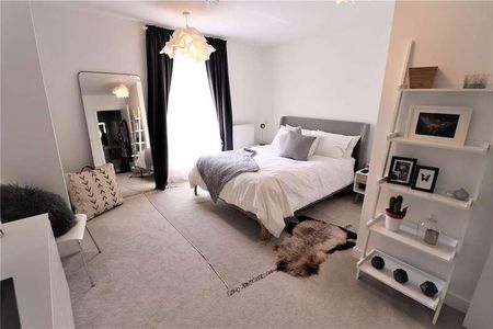 Bamboo Apartments, Airco Close, London, NW9 - Photo 5