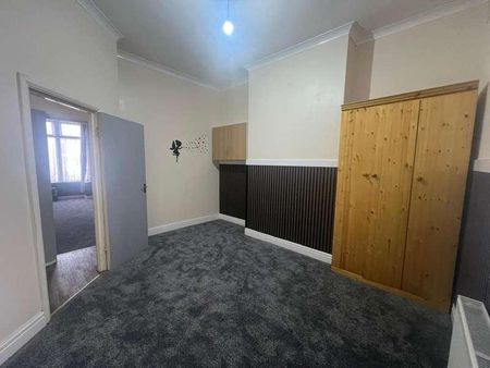 Warwick Road, Sparkhill, B11 - Photo 3