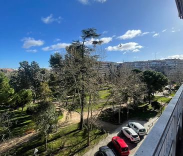 Piso de alquiler en Avenida Avenida Onu, Villafontana - Estoril I - Photo 1