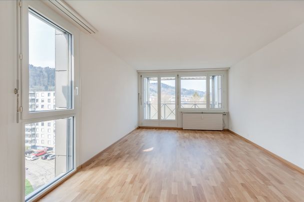 3.5 Zimmer, 74 m², 6. Stock - Photo 1