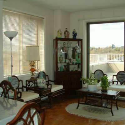 Penthouse 1 bedroom in Chinatown! - Photo 1