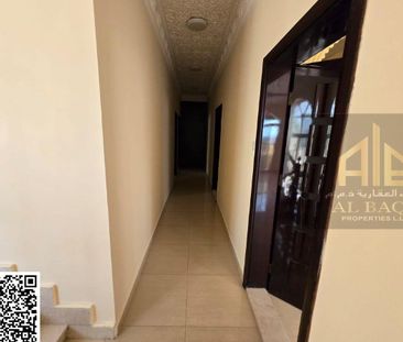 Luxury 5-Bedroom Hall-Majlis Villa Available - Photo 4