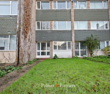 4 bedroom terraced house to rent - Photo 5