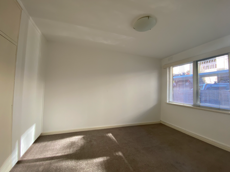 3 / 98 Glenhuntly Road, ELWOOD - Photo 2