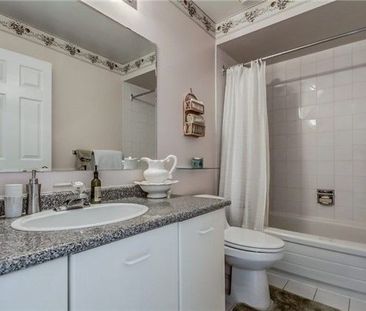 For Lease - 47 Hartnell Square, Brampton, Ontario - Photo 5