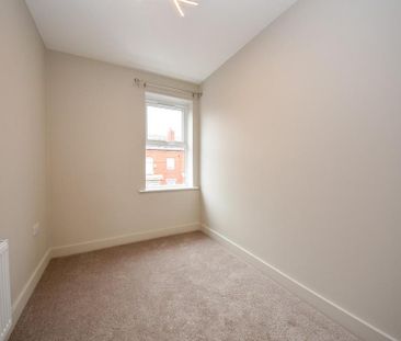 3 bedroom terraced house to rent - Photo 6