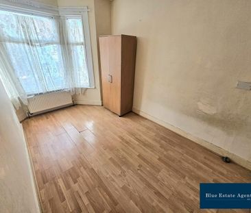 5 bedroom terraced house to rent - Photo 5