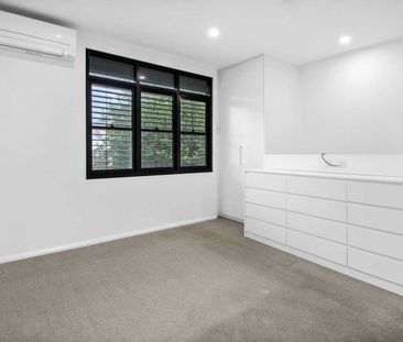 Contemporary and convenient apartment - Access via Wigram Lane - Photo 1
