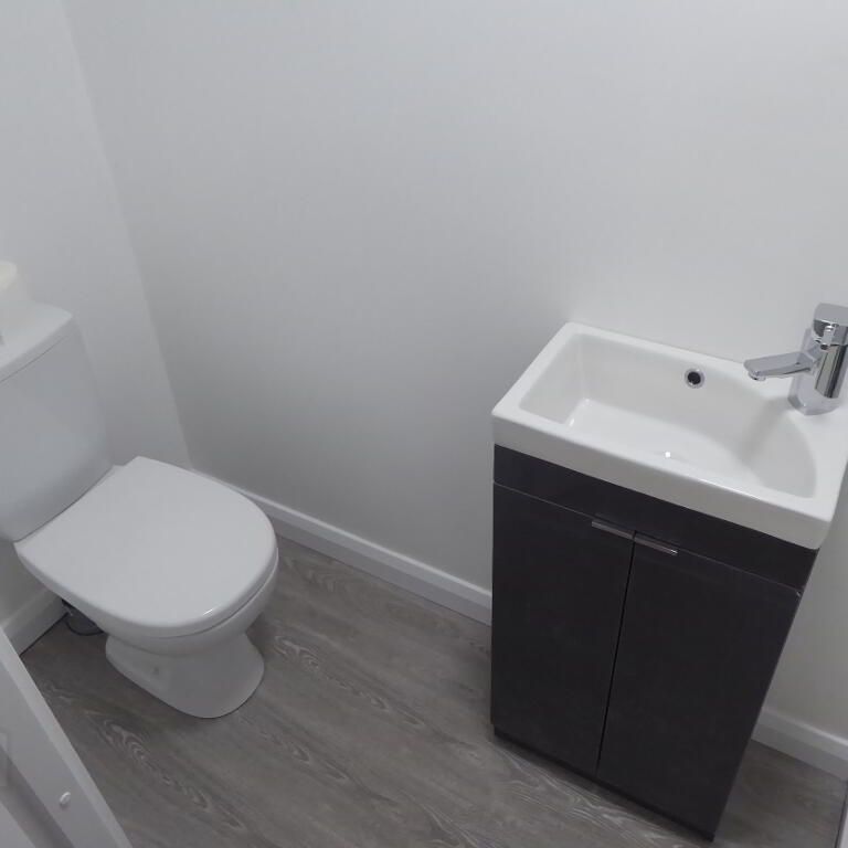 Fitzroy Avenue, Belfast, BT7 1HX - Photo 1