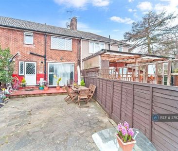 3 bedroom terraced house to rent - Photo 1