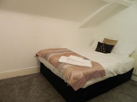 5 bedroom maisonette to rent - Photo 3