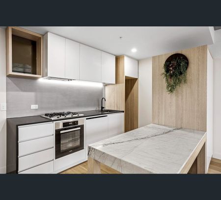 206/757 Toorak Road, Hawthorn East, Vic 3123 - Photo 5