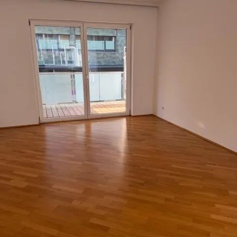 2 Zimmerwohnung mit 2 Balkonen in Kufstein zu vermieten - Photo 1