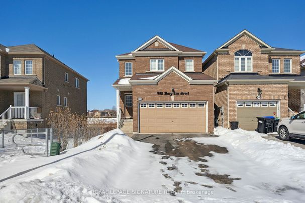 Detached Home For Lease | N8145064 - Photo 1