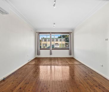 Perfectly located within walking distance to Beach, Schools, Transp... - Photo 5