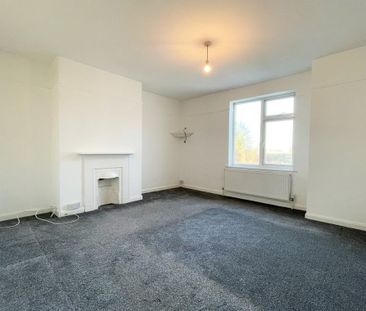 1 bed Flat Wakering Avenue, Shoeburyness, SS3 - Photo 2