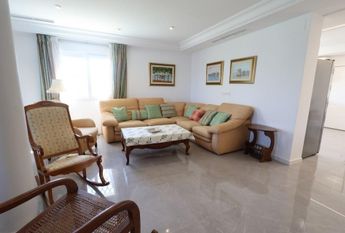 Villa de Lujo en Primera Línea de Playa en Cala Capitán