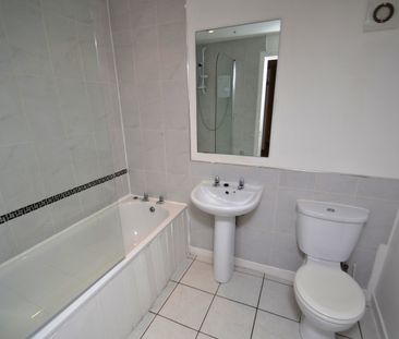 1 bed flat to rent in Cathcart Road, Glasgow, G42 - Photo 2