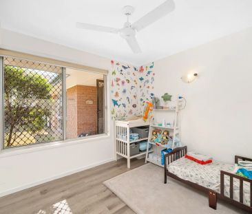 Spacious Home With Pool & large Entertaining area! - Photo 6