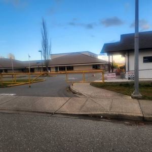 2 br - One Bathroom walk-out large Basement Suite (Campbell River) - Photo 2