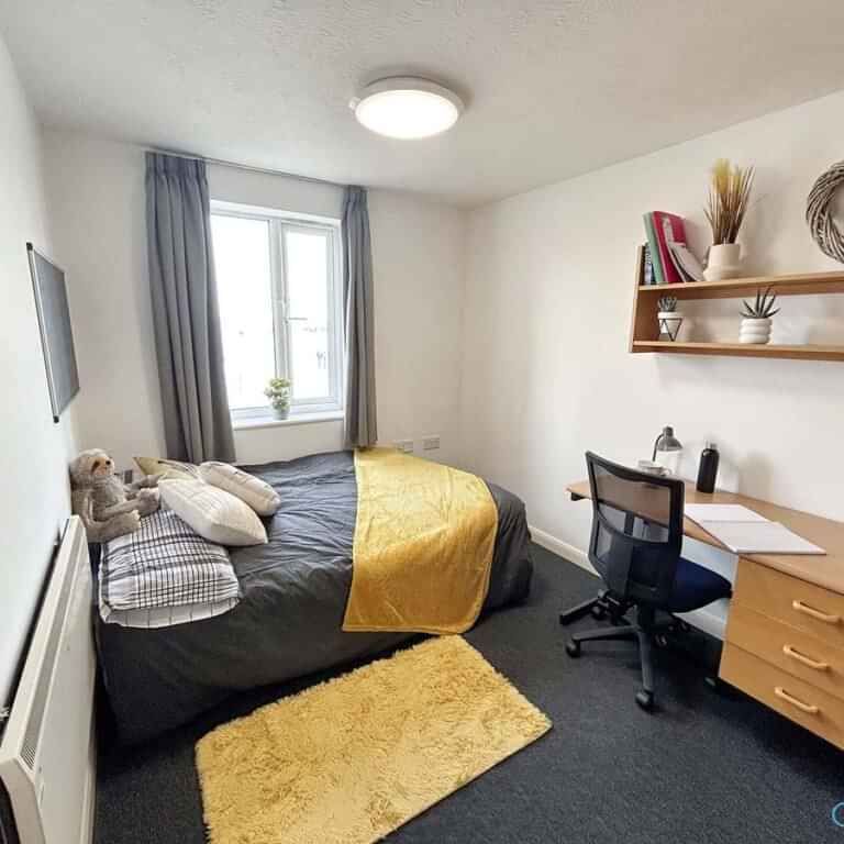 Deluxe En-suite Sedgemoor House - Photo 1