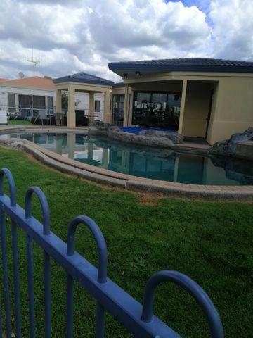 This tidy and low-maintenance home at 2 Sudbury Court offers comfortable living in a quiet, well-kept neighbourhood. - Photo 2