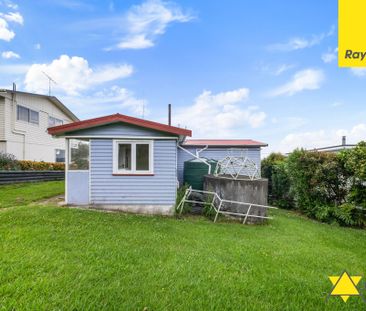 Cozy 2-Bedroom Home in the Heart of Stanmore Bay - Photo 6