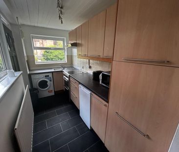 4 bedroom terraced house to rent - Photo 5
