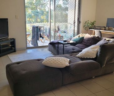 Redfern - Photo 4