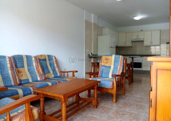 Se alquila en buzanada apartamento de 2 domitorios