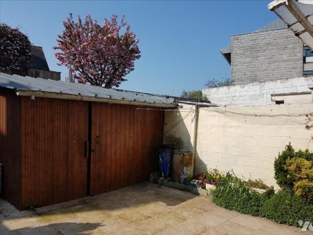 Pour visiter, appeler le 02.23.55.91.17 VITRE - Une maison de ville comprenant : Au rez de ch... - Photo 4