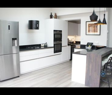 3 bedroom terraced house to rent - Photo 6