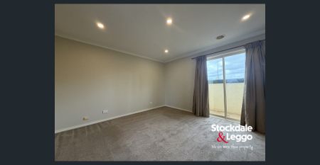 Low Maintenance 3 Bedroom Home - Photo 2