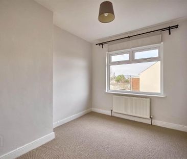 4 Downshire Place, Holywood, BT18 9LR - Photo 4