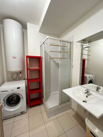 Location Appartement 3 pièces 59m² - Photo 4